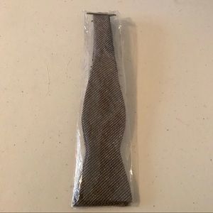 DIBI Gray Pattern Bow Tie (NWOT)